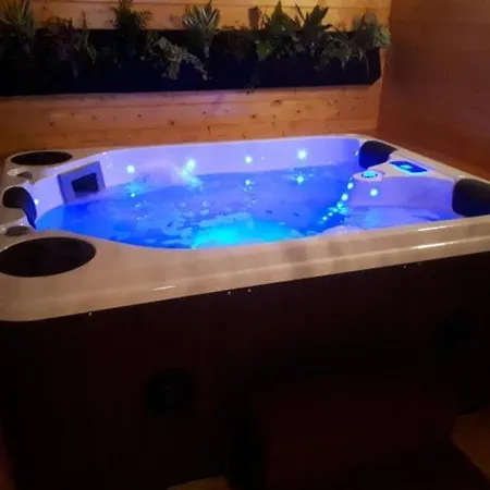 Botel Flottant Sur Et