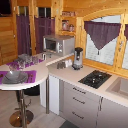 Botel Flottant Sur Et