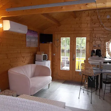 Flottant Sur Et * Mios