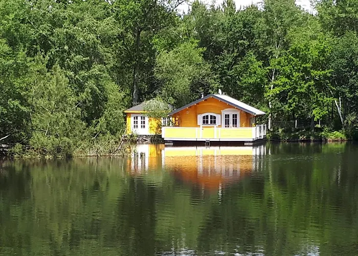 Flottant Sur Et Hotel na wodzie *